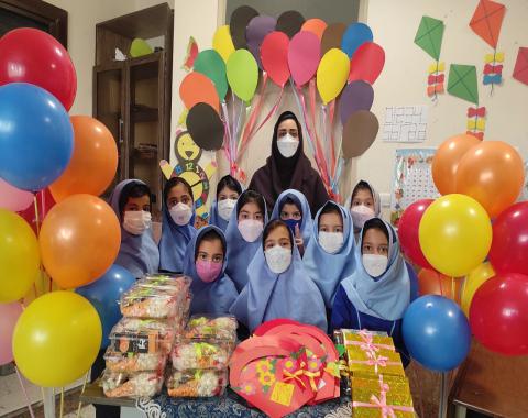 جشن روز دانش آموز در پایه دوم خانم دستار-آبان ماه 1400