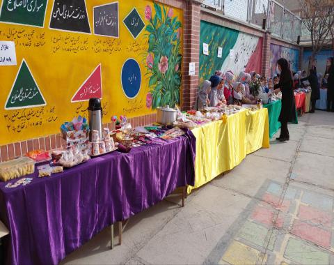 برگزاری بازارچه کارآفرینی “به مناسبت دهه مبارک فجر”-بهمن ماه1401